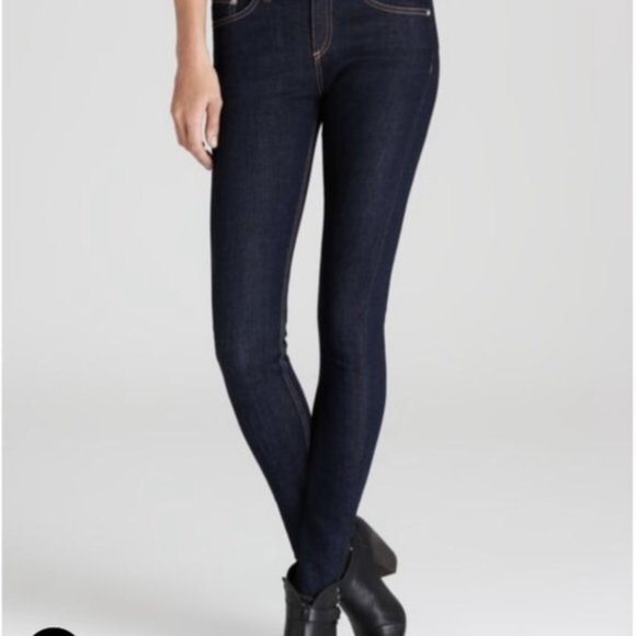 Rag & Bone Skinny Denim in Heritage Wash - Picture 2 of 12
